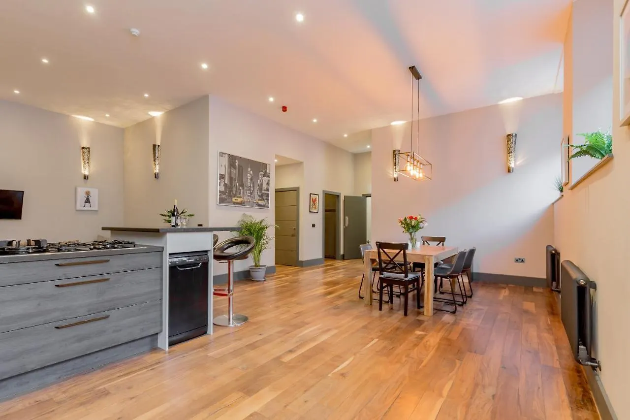 Bohemian Luxury Accommodation In The Heart Edinburghs Leith District 0*, Edinburgh