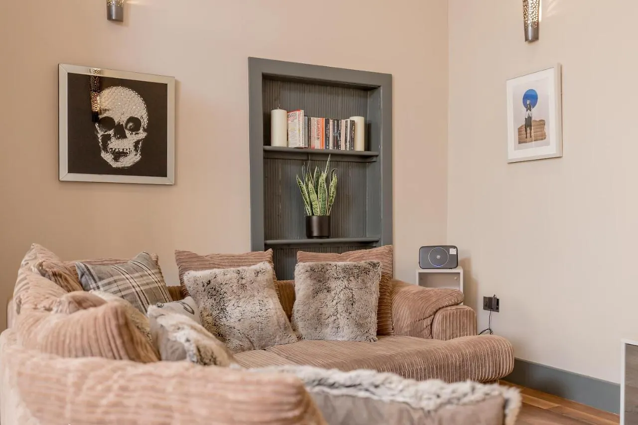 Bohemian Luxury Accommodation In The Heart Edinburghs Leith District