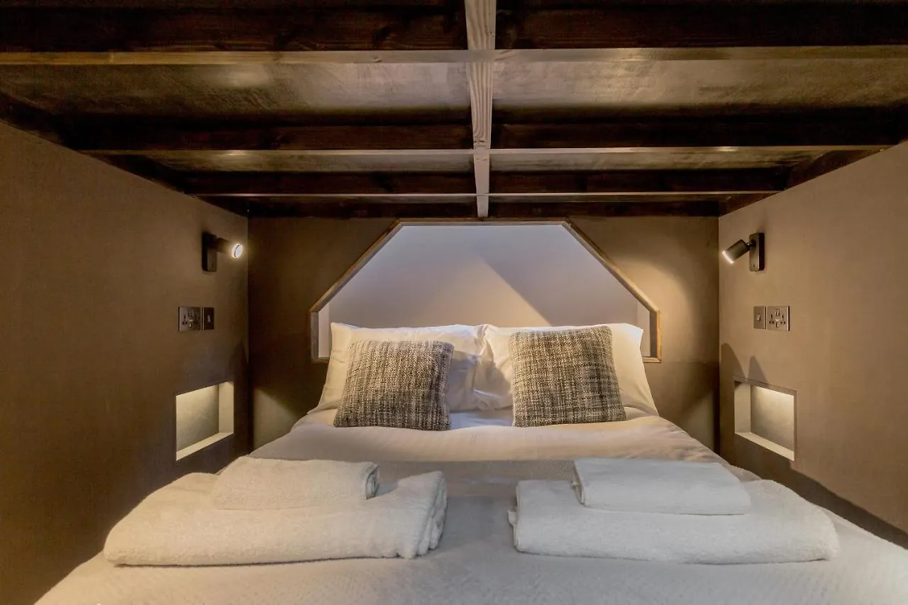 Bohemian Luxury Accommodation In The Heart Edinburghs Leith District 0*, Edinburgh United Kingdom