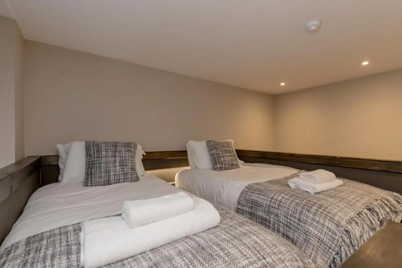 Bohemian Luxury Accommodation In The Heart Edinburghs Leith District Apartment Edinburgh